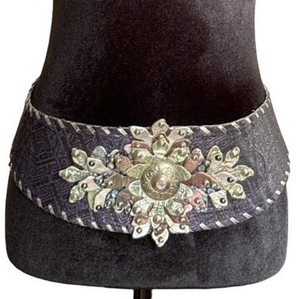 VTG Boho It's A Jungle Handmade Thick Artsy 1 of 1 Leather Belt  Whimsigoth 80s